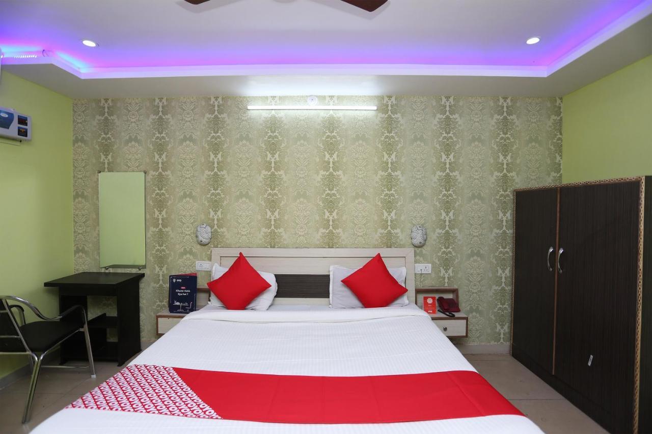 Oyo Hotel New Metro Near Phoenix United Lucknow Esterno foto