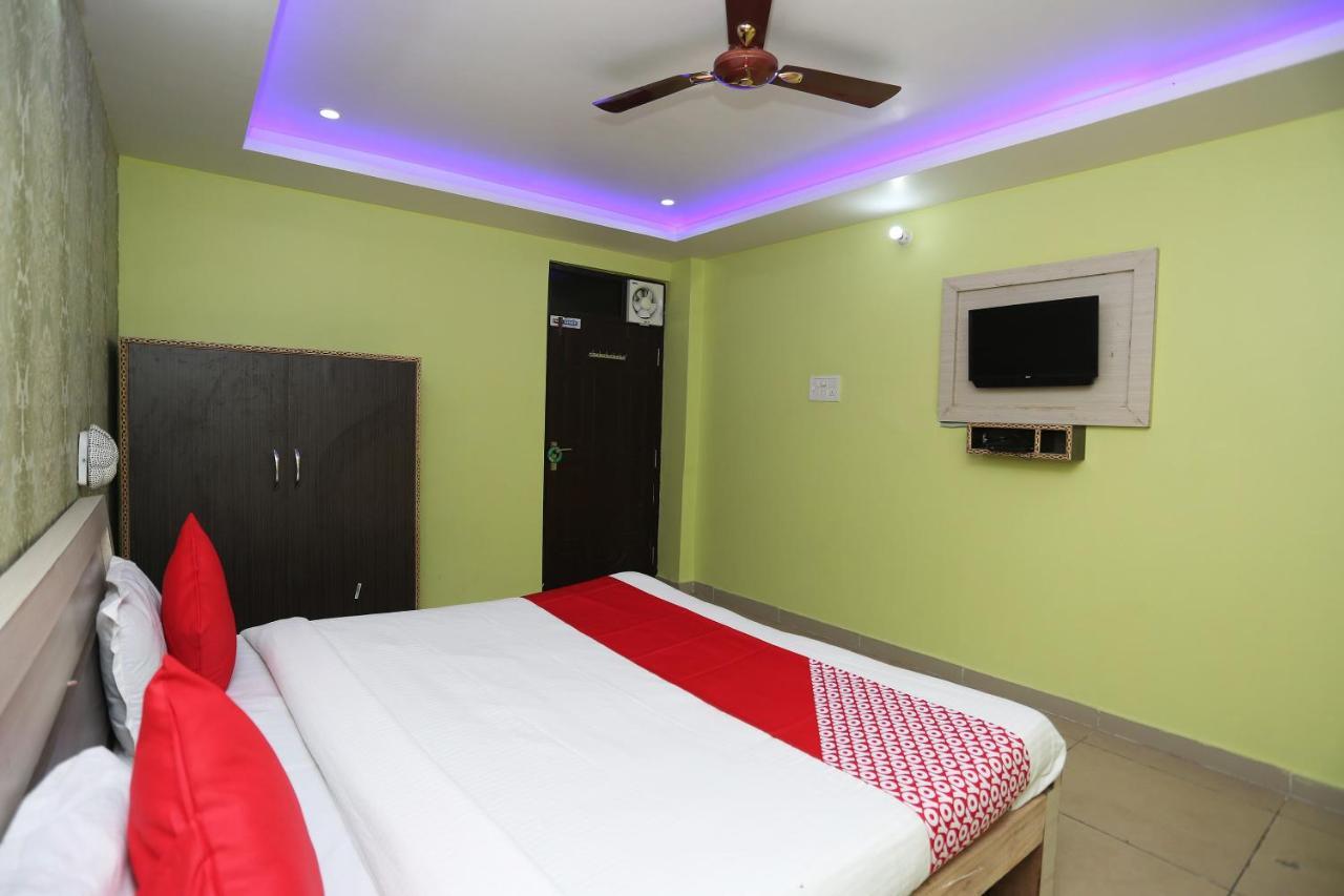 Oyo Hotel New Metro Near Phoenix United Lucknow Esterno foto