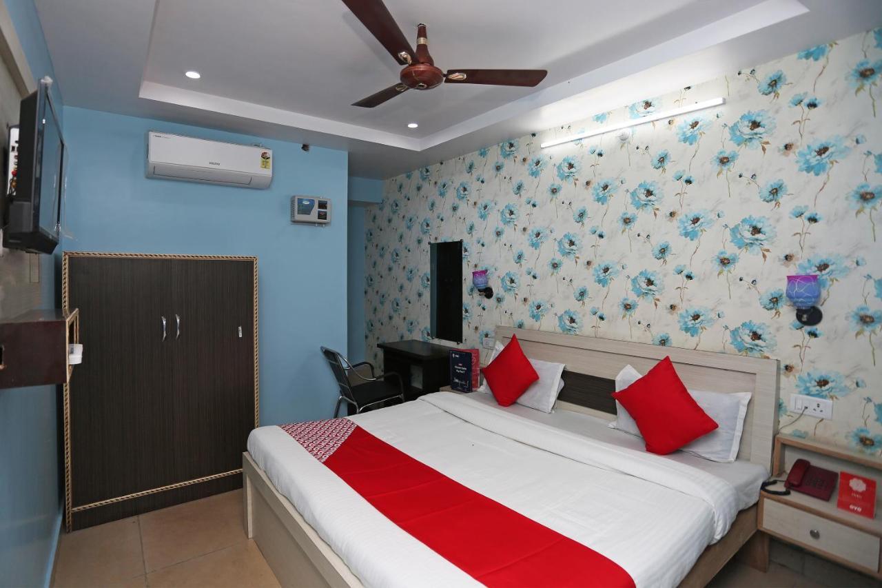 Oyo Hotel New Metro Near Phoenix United Lucknow Esterno foto