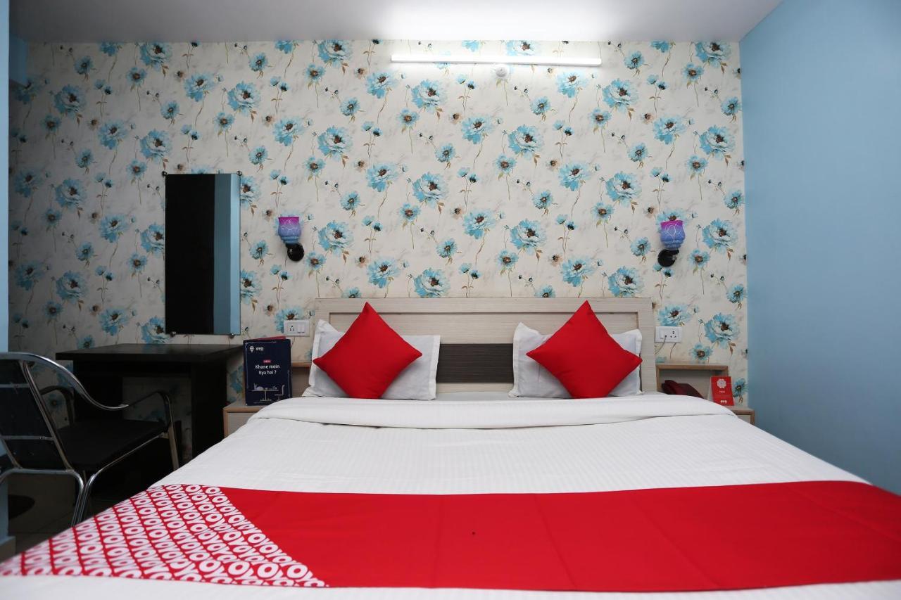 Oyo Hotel New Metro Near Phoenix United Lucknow Esterno foto
